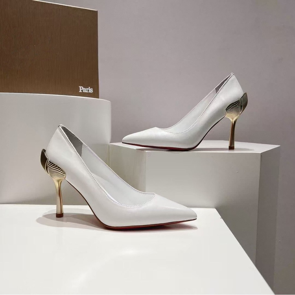 White Pointed Leather Pumps with Sculpted Gold Heel